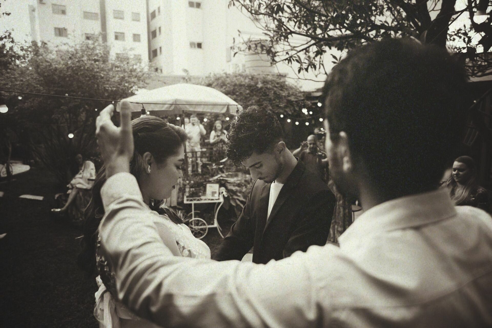 Foto do Sobre de  Dois Nós, Fotografia e Filmes para Casamento